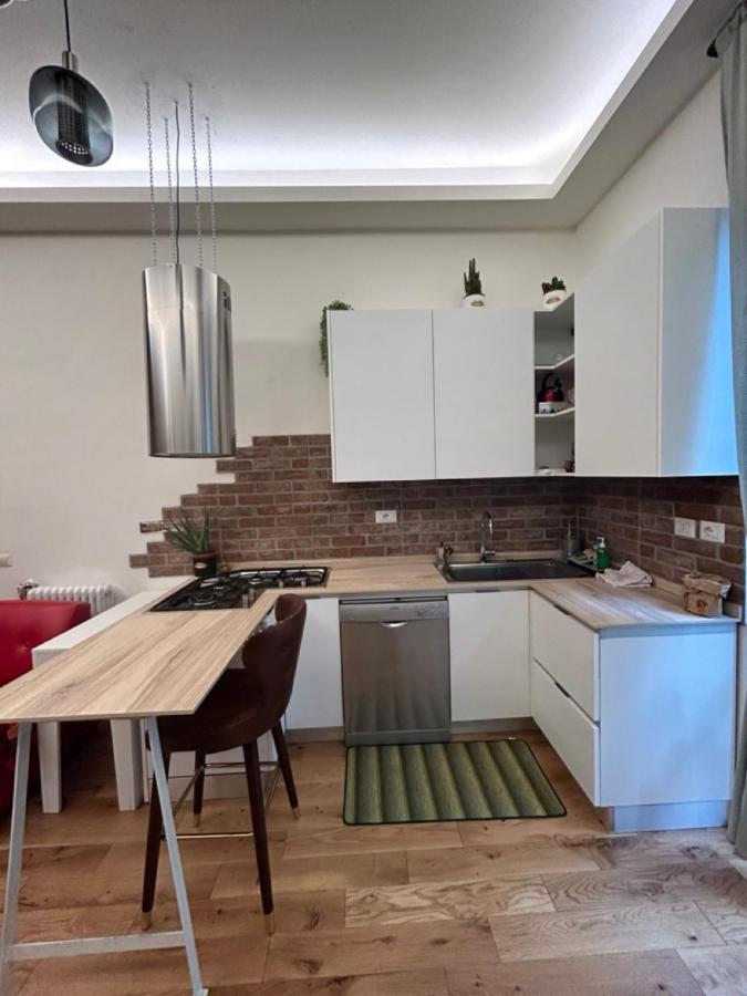 Gam Gam Isola Room Rent Milano Exteriör bild