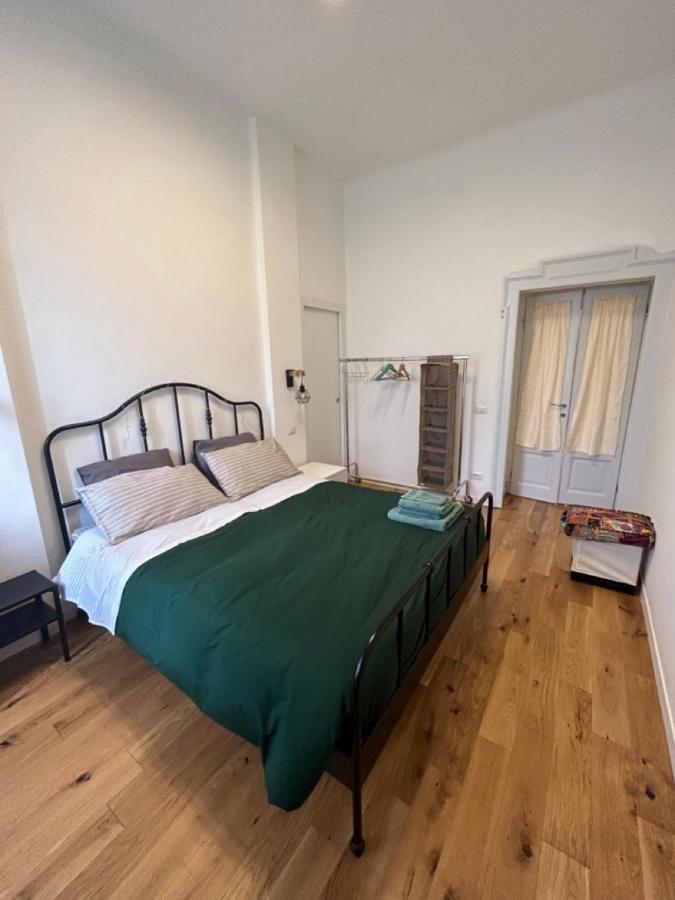Gam Gam Isola Room Rent Milano Exteriör bild