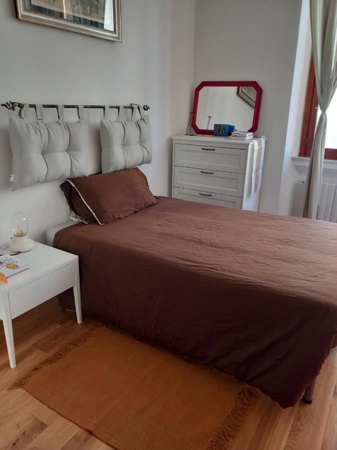 Gam Gam Isola Room Rent Milano Exteriör bild